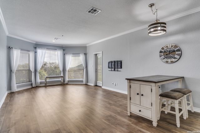 20 Tapatio Dr E Unit 101, Boerne, TX 78006