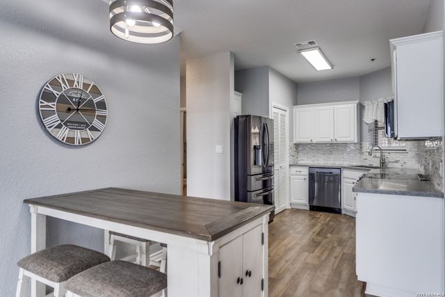 20 Tapatio Dr E Unit 101, Boerne, TX 78006