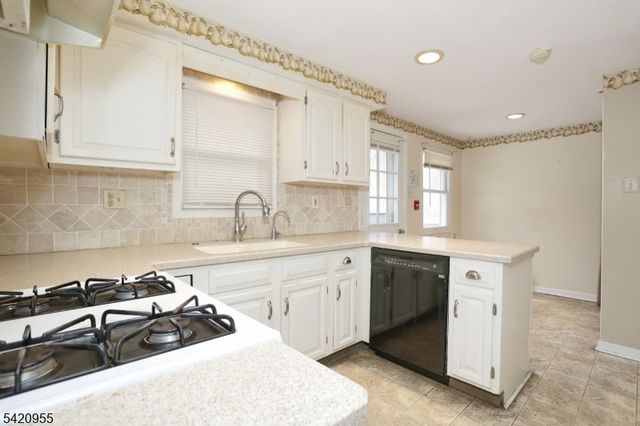 116 Hillside Ave, Midland Park Boro, NJ 07432