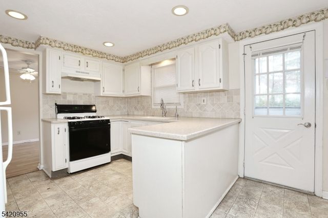 116 Hillside Ave, Midland Park Boro, NJ 07432