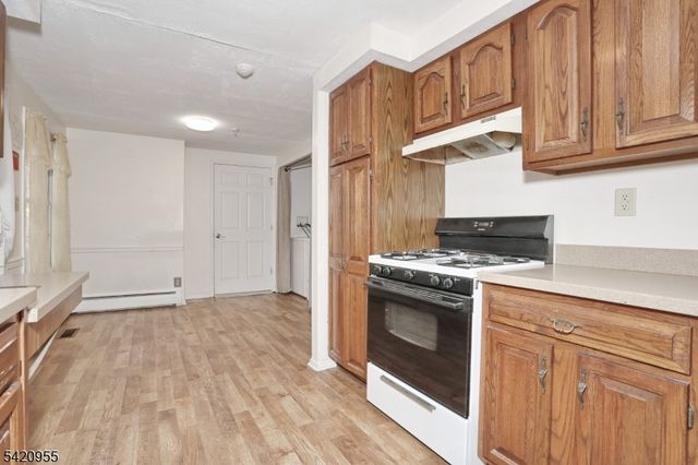 116 Hillside Ave, Midland Park Boro, NJ 07432