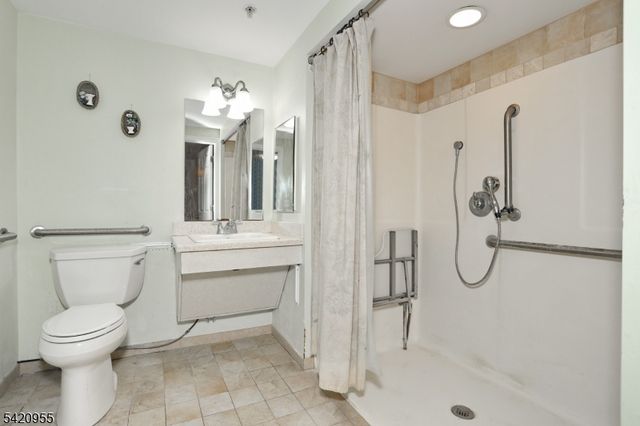 116 Hillside Ave, Midland Park Boro, NJ 07432