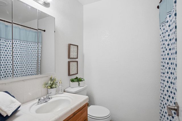 3010 Lester Rd, Denair, CA 95316