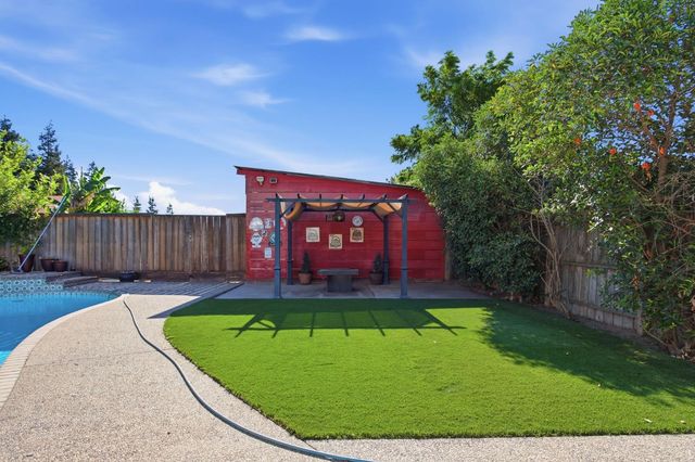 3010 Lester Rd, Denair, CA 95316