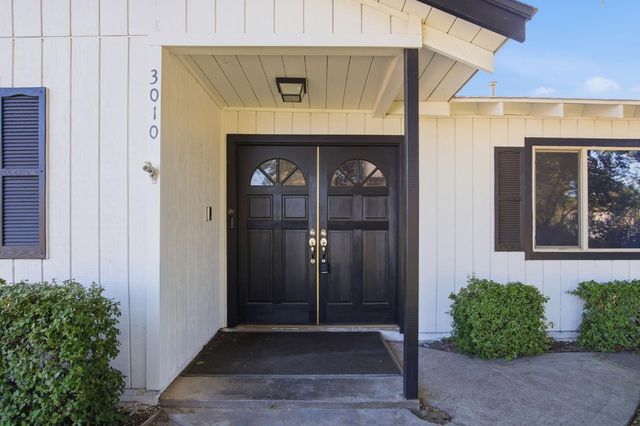 3010 Lester Rd, Denair, CA 95316