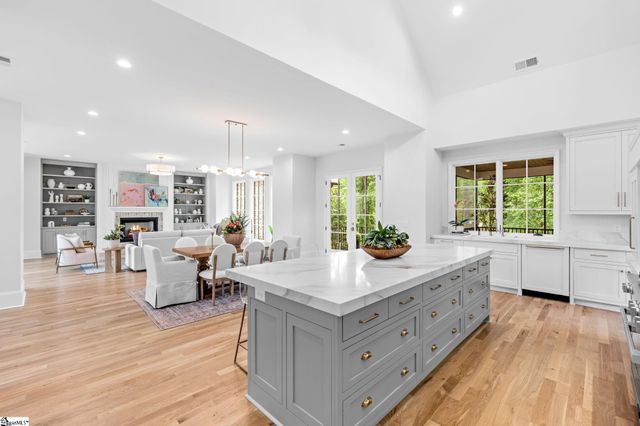 201 Rockwood Drive, Greenville, SC 29605