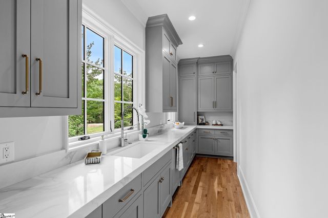 201 Rockwood Drive, Greenville, SC 29605