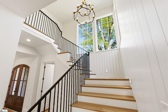 201 Rockwood Drive, Greenville, SC 29605