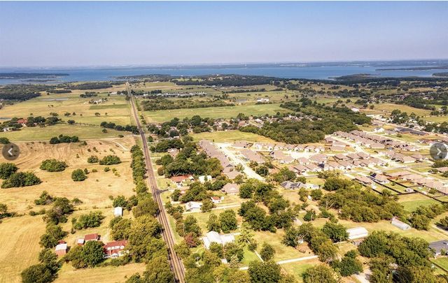 515 Eddleman Street, Pilot Point, TX 76258
