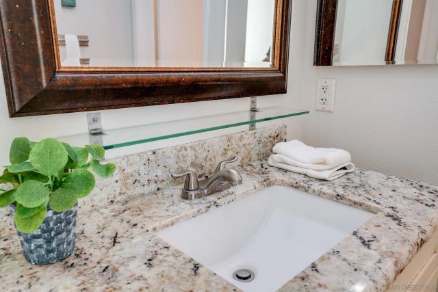 6069 Rancho Mission Rd 201, San Diego, CA 92108