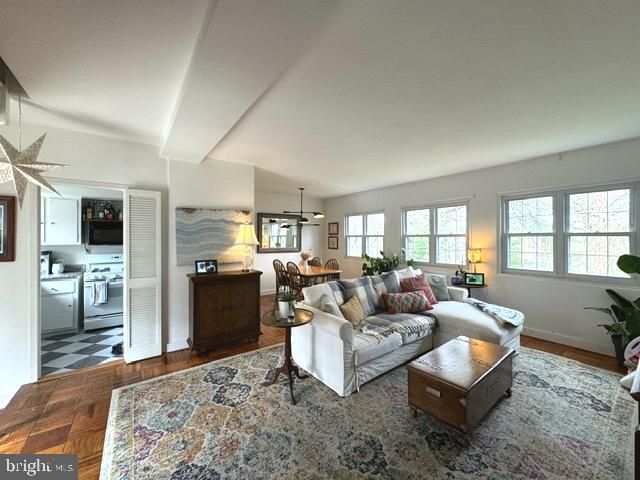 3623 GREENWAY PL, Alexandria, VA 22302