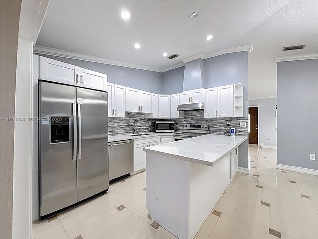 1163 NW 134th Pl, Miami, FL 33182