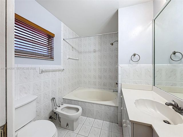 1163 NW 134th Pl, Miami, FL 33182