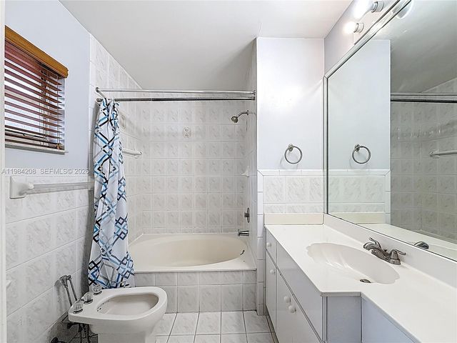 1163 NW 134th Pl, Miami, FL 33182