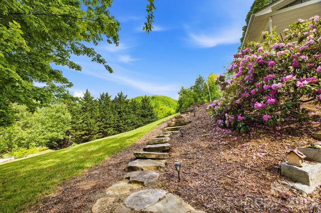 48 Open Range Drive, Barnardsville, NC 28709
