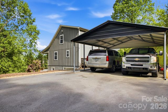 48 Open Range Drive, Barnardsville, NC 28709