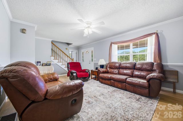 48 Open Range Drive, Barnardsville, NC 28709