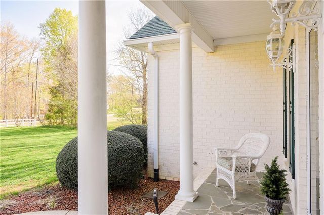 6398 Skylark Road, Pfafftown, NC 27040
