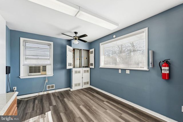 1004 WHITE OAK DR, Oxon Hill, MD 20745