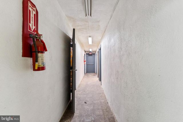 1004 WHITE OAK DR, Oxon Hill, MD 20745