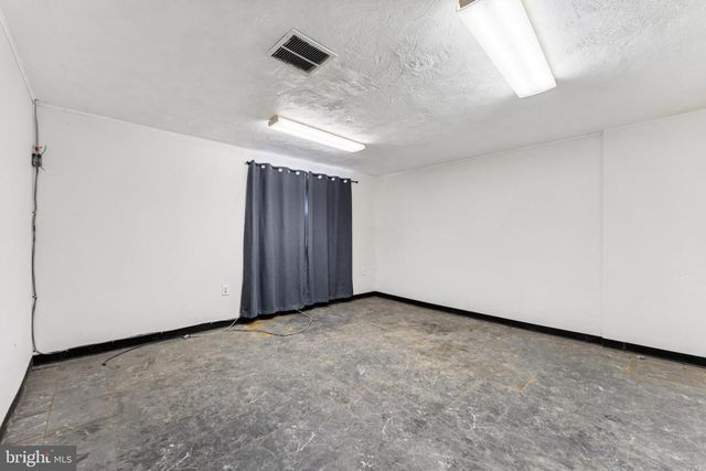 1004 WHITE OAK DR, Oxon Hill, MD 20745