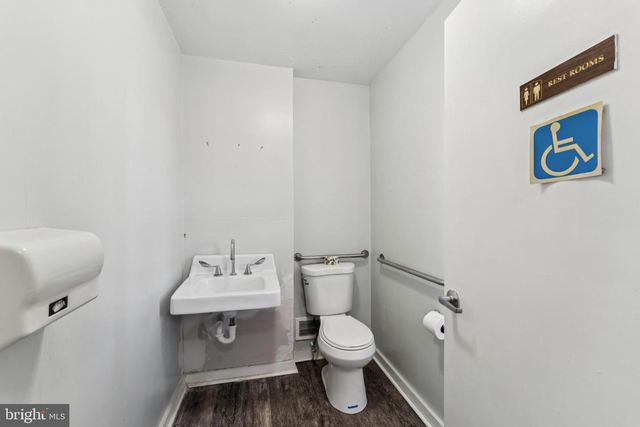 1004 WHITE OAK DR, Oxon Hill, MD 20745