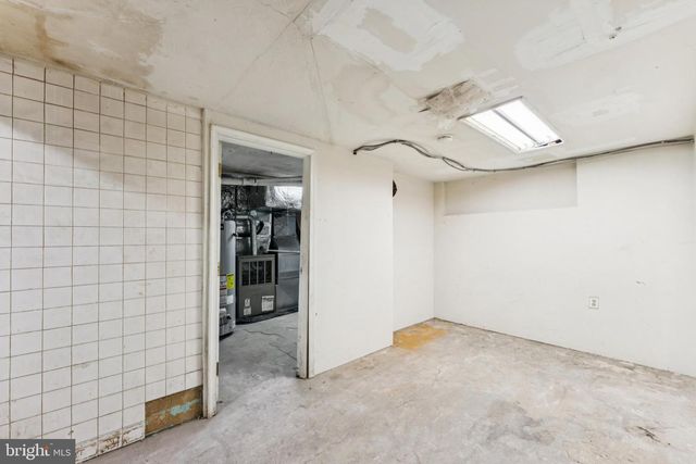 1004 WHITE OAK DR, Oxon Hill, MD 20745