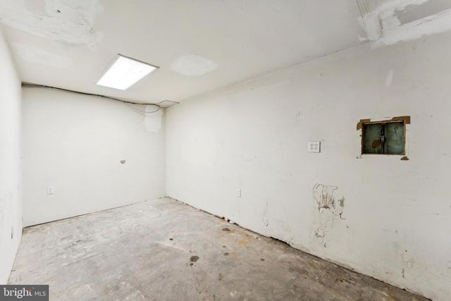 1004 WHITE OAK DR, Oxon Hill, MD 20745