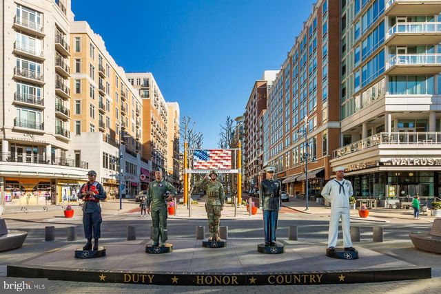 1004 WHITE OAK DR, Oxon Hill, MD 20745