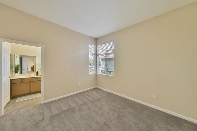 416 Barusch Ct, Roseville, CA 95747