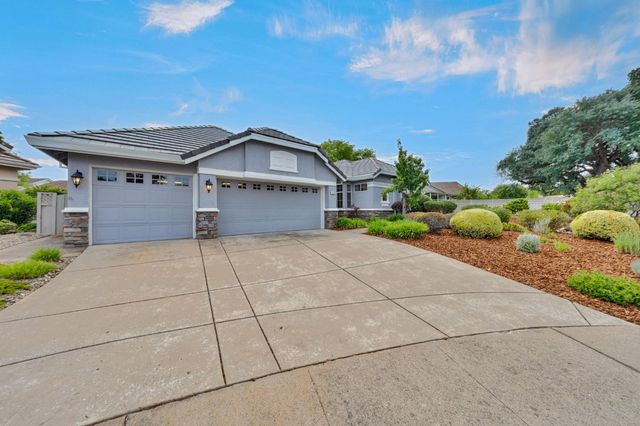 416 Barusch Ct, Roseville, CA 95747