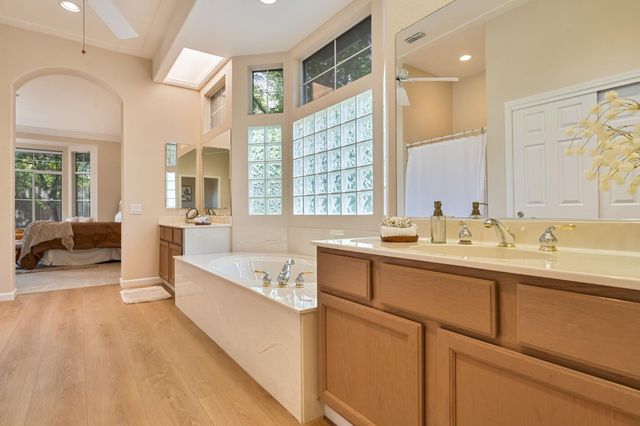 416 Barusch Ct, Roseville, CA 95747