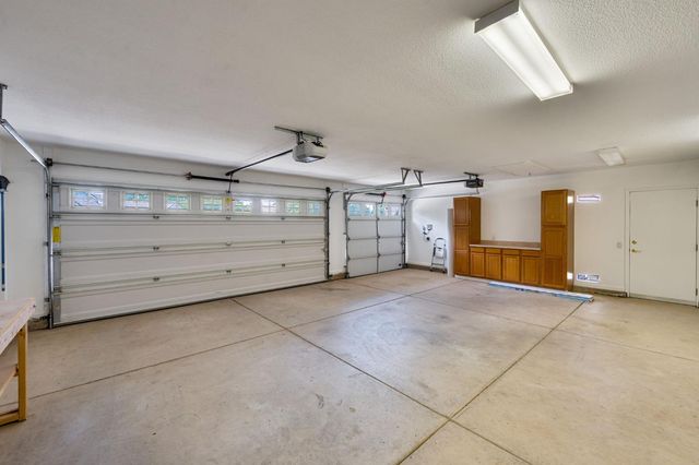 416 Barusch Ct, Roseville, CA 95747