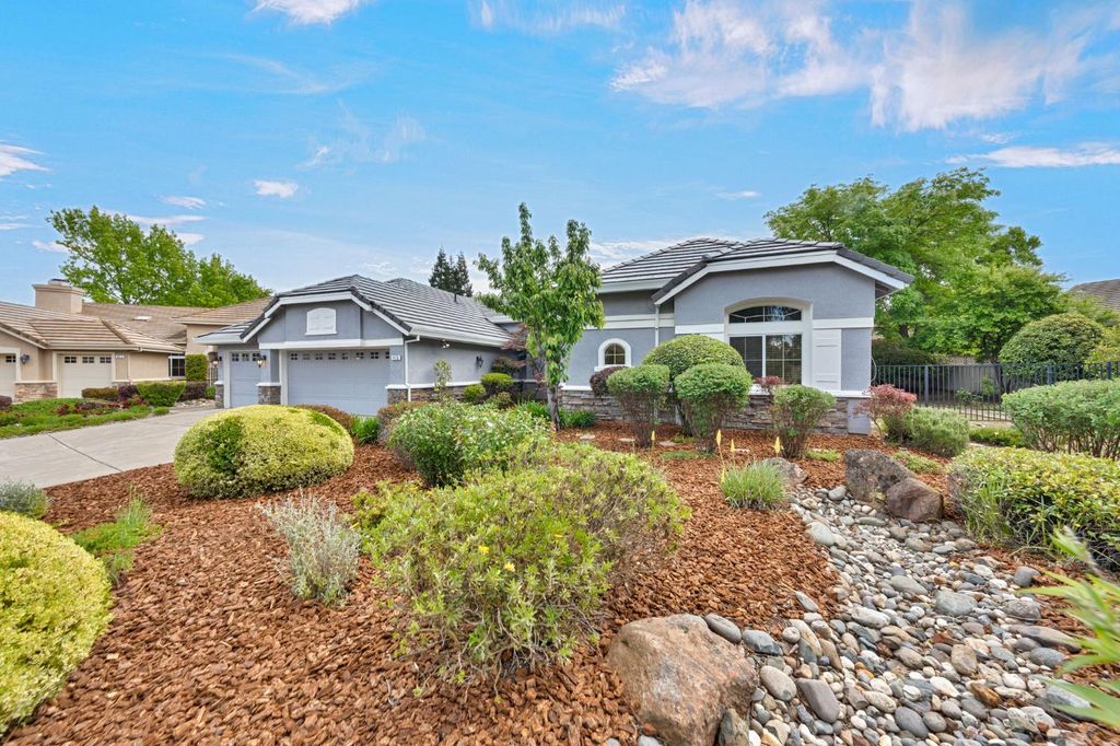 416 Barusch Ct, Roseville, CA 95747