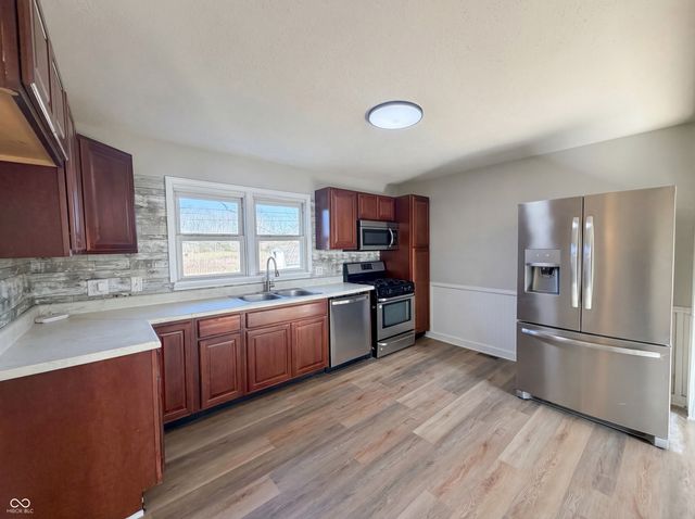 1062 Rita Drive, Greenwood, IN 46143