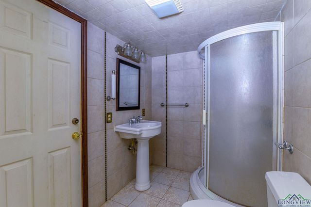 1738 White Cedar Rd, Big Sandy, TX 75755