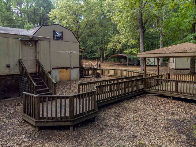 1738 White Cedar Rd, Big Sandy, TX 75755