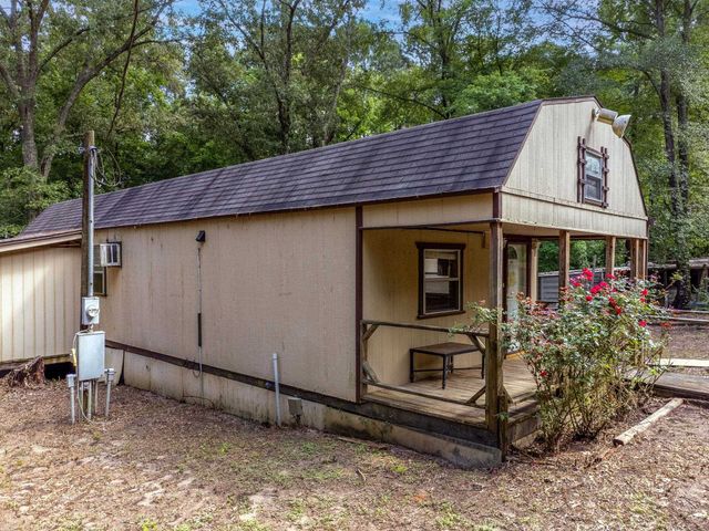 1738 White Cedar Rd, Big Sandy, TX 75755