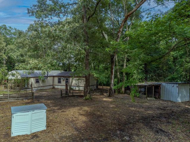 1738 White Cedar Rd, Big Sandy, TX 75755