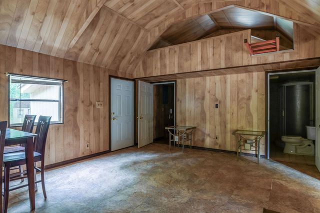 1738 White Cedar Rd, Big Sandy, TX 75755