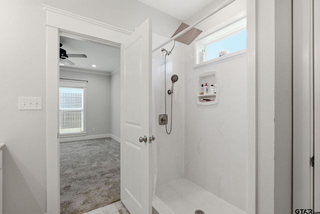 217 Smith Cir, Lindale, TX 75771