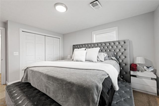 1887 Hillsdale Drive, Twinsburg, OH 44087