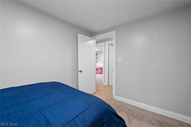 1887 Hillsdale Drive, Twinsburg, OH 44087