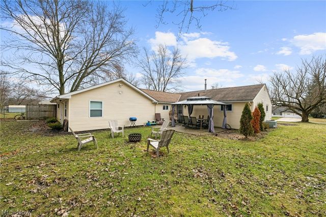 1887 Hillsdale Drive, Twinsburg, OH 44087