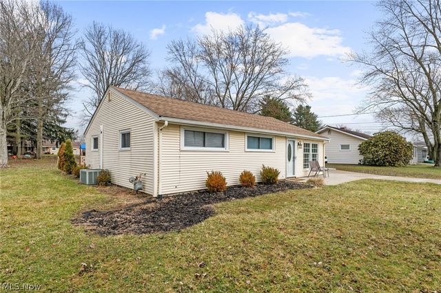 1887 Hillsdale Drive, Twinsburg, OH 44087