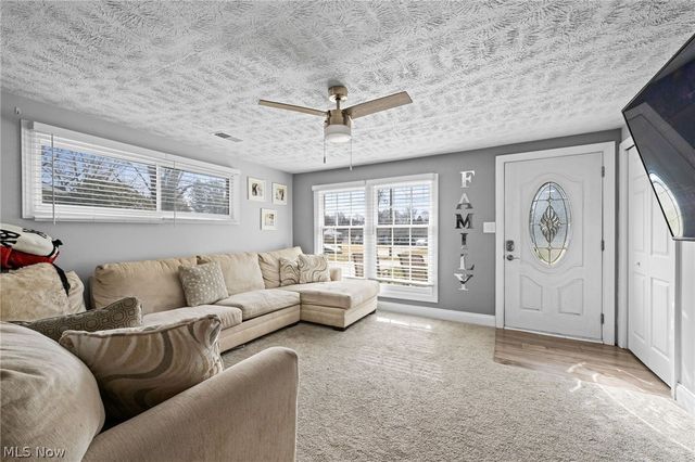 1887 Hillsdale Drive, Twinsburg, OH 44087