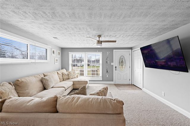 1887 Hillsdale Drive, Twinsburg, OH 44087