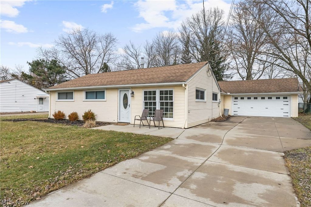 1887 Hillsdale Drive, Twinsburg, OH 44087