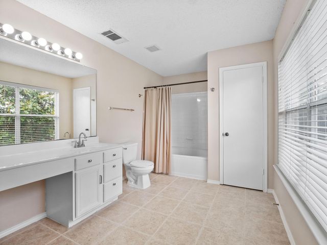 2727 High Point DR, Round Rock, TX 78664