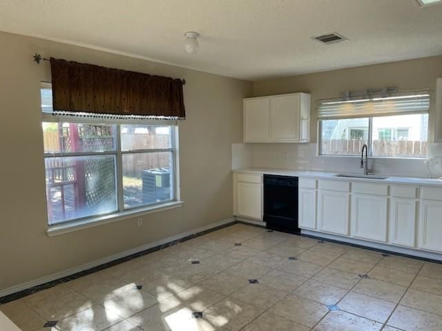 2727 High Point DR, Round Rock, TX 78664